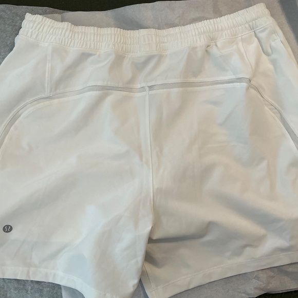 Lululemon Lined short 5” - Picture 2 of 4